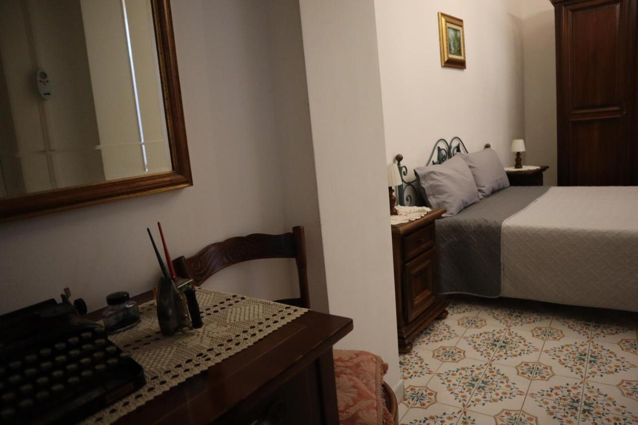 Storia Di Sofia Apartamento Nápoles Exterior foto